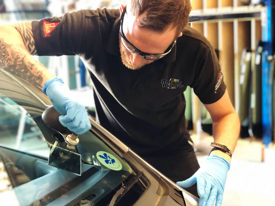 repair chip in windscreen